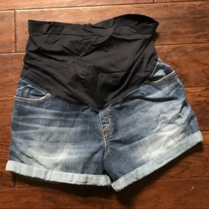 Liz Lange Maternity Jean Shorts